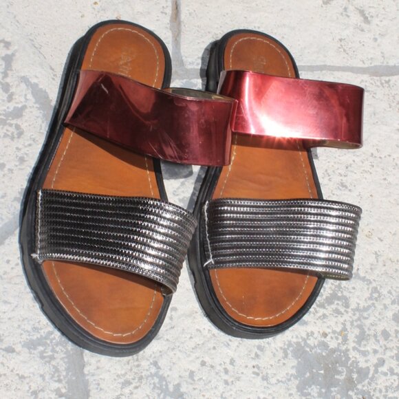 Electric Karma Red & Silver Sandals Woman Size 8 Glitter Shiny Slip On Metallic - Picture 8 of 10